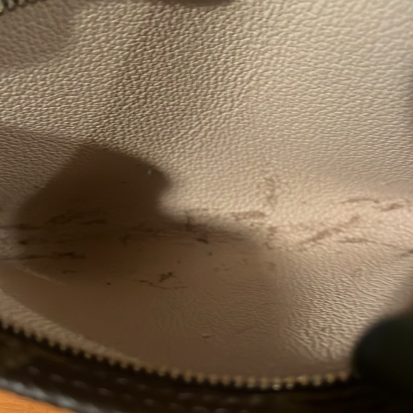 Auth Louis Vuitton Monogram pouch crossbody w/ box not original chain 🔥 - Picture 3 of 7